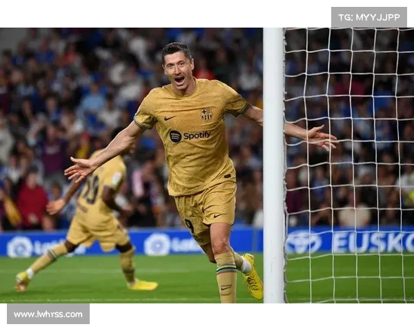 《从波兰小将到世界级前锋 莱万多夫斯基成名之路的深度剖析》